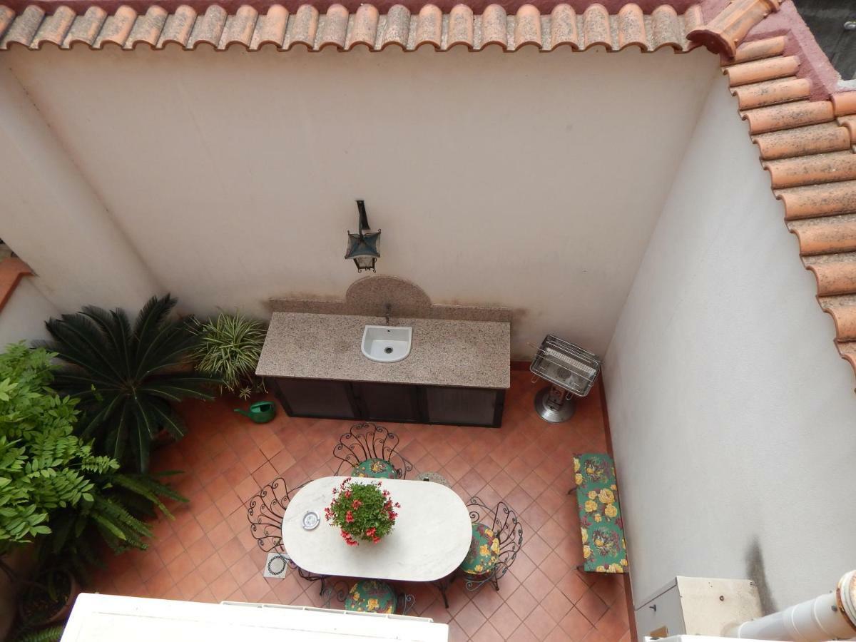 Casa Vacanze Le Kenzie Villa Riposto Exterior foto